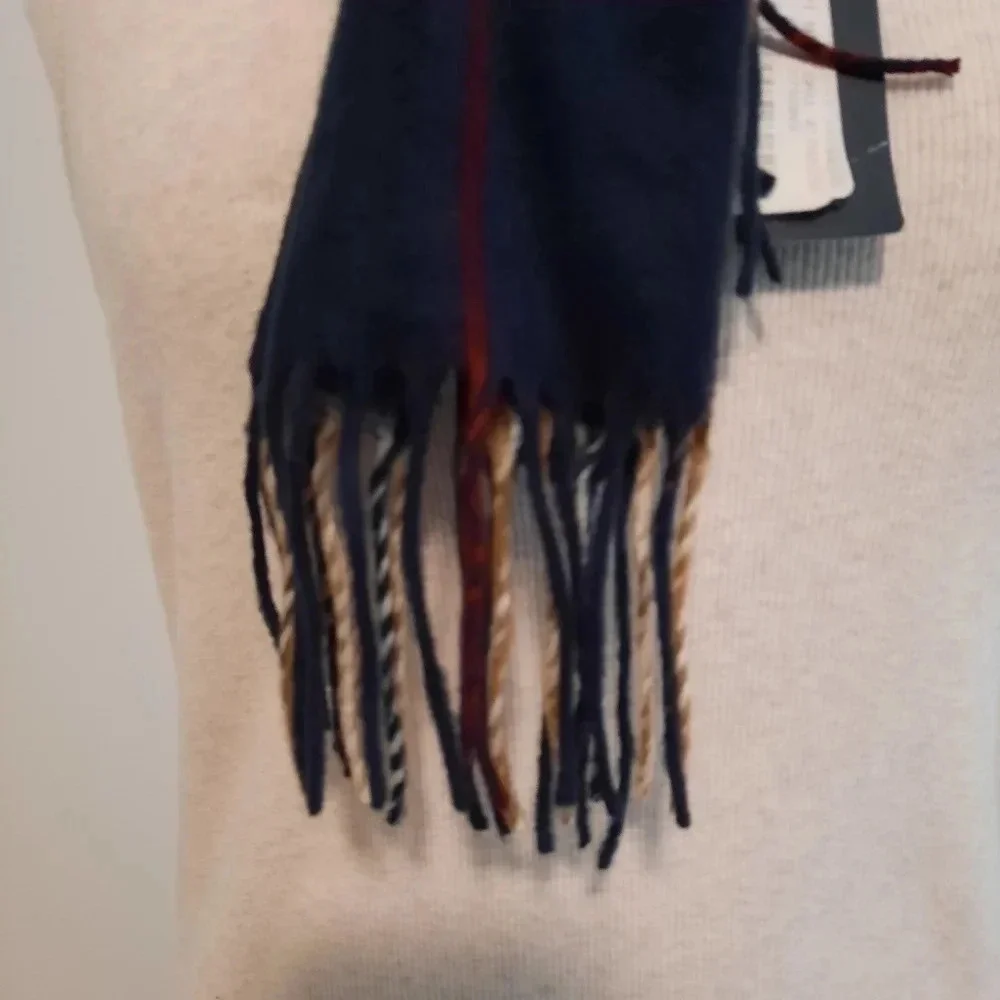 Roundtree & Yorke Multifunctional Plaid Women Scarf Shawl Wrap Fringed